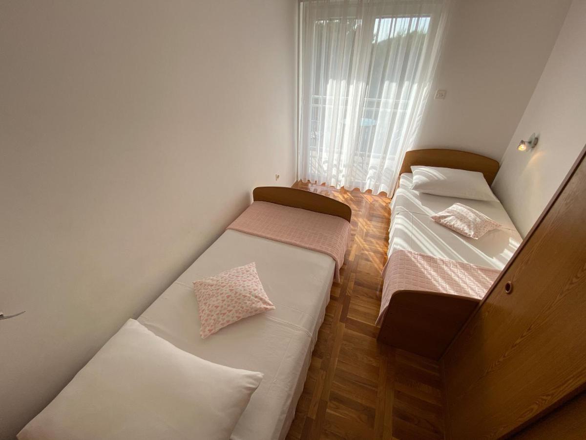 Apartments Pulic 扎博里克 外观 照片