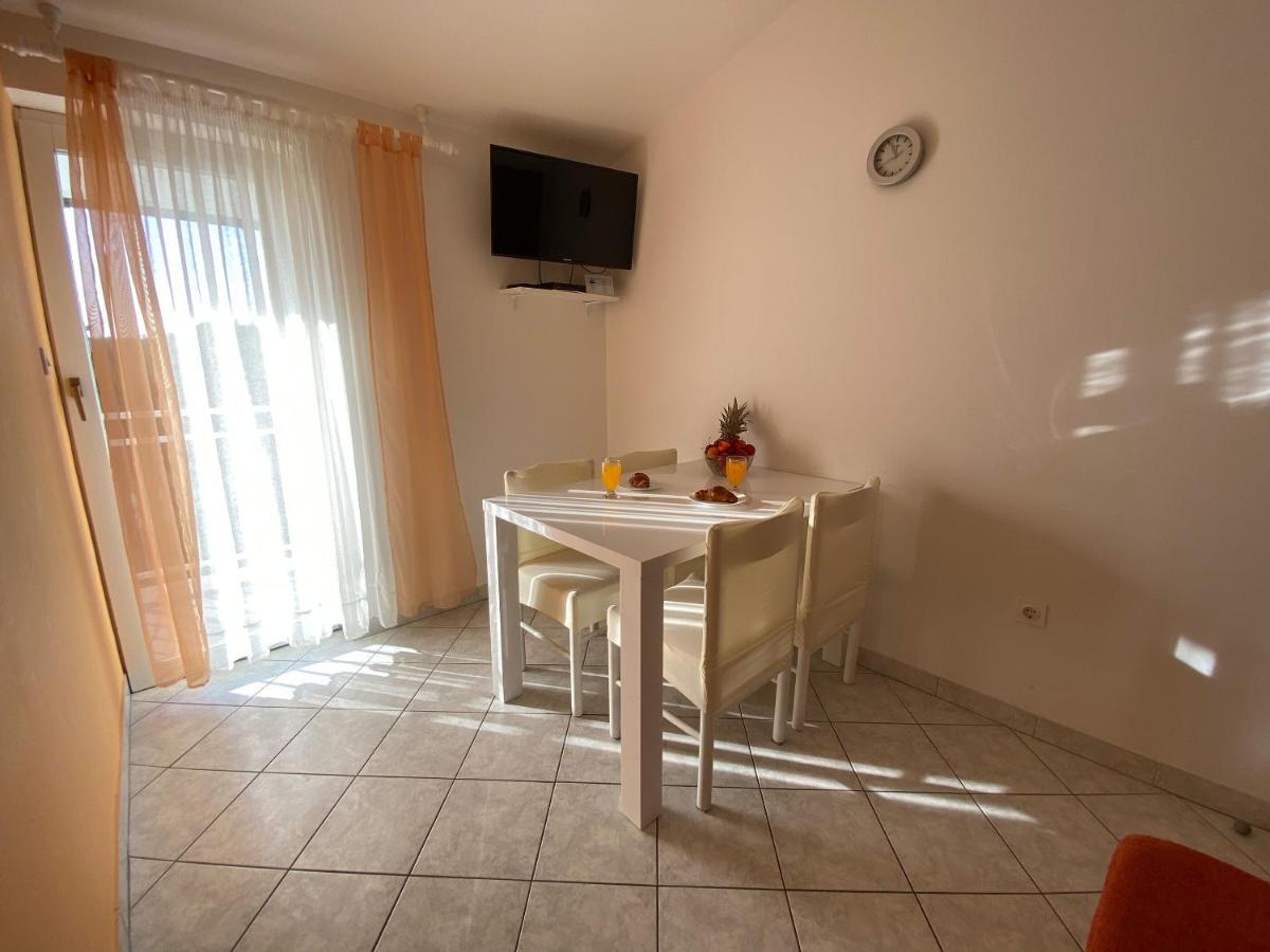 Apartments Pulic 扎博里克 外观 照片